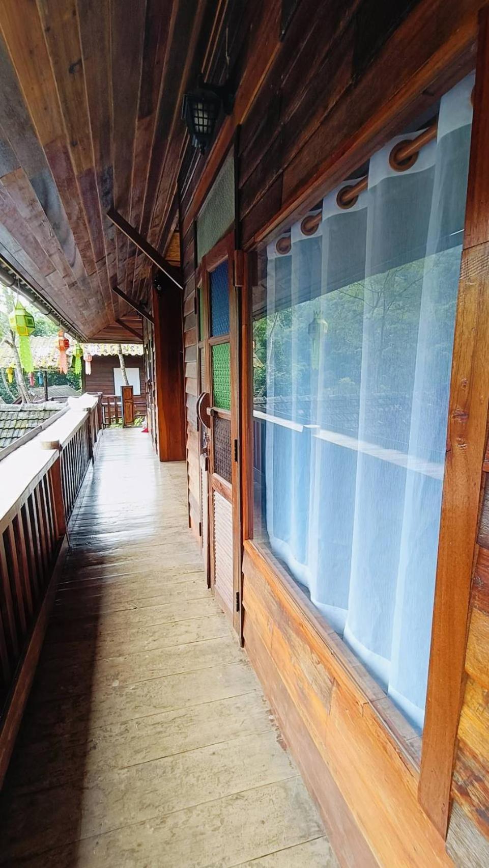 บ้านอิงดอย แม่กำปอง Séjour chez l'habitant *